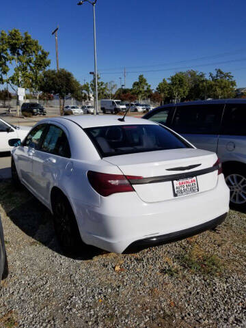 2014 Chrysler 200 LX