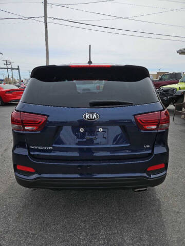 2019 Kia Sorento for sale at CarTime in Rogers AR