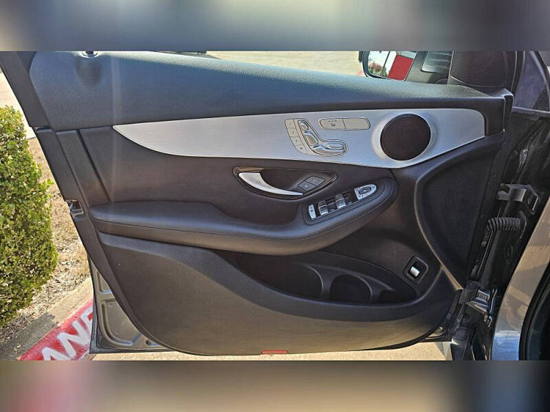 2019 Mercedes-Benz GLC GLC 300