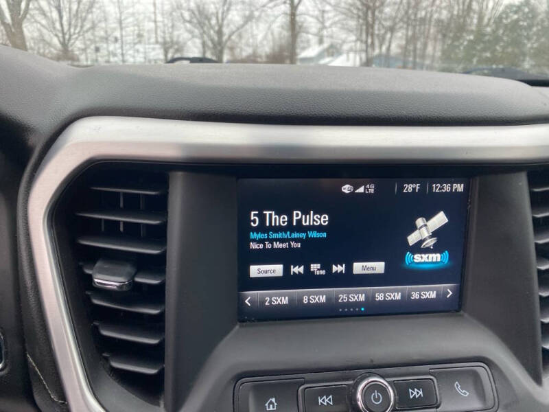 2017 GMC Acadia SLE-2