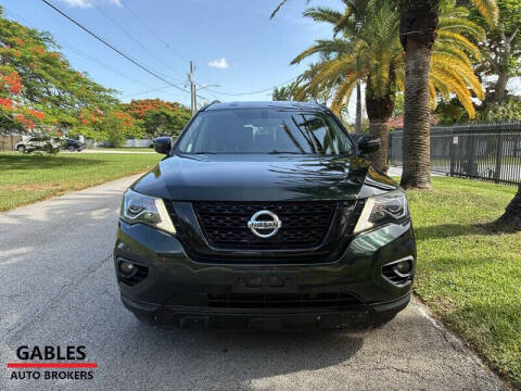 2020 Nissan Pathfinder SV