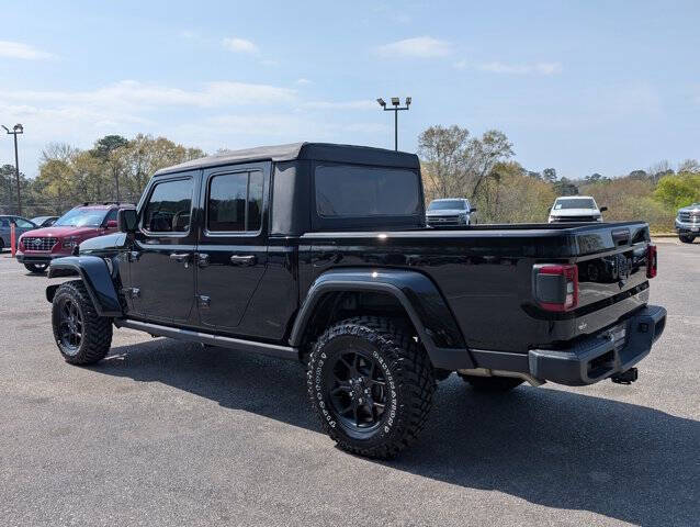 2025 Jeep Gladiator Willys