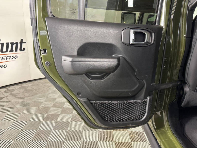 2021 Jeep Gladiator Sport