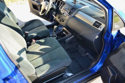 2011 Nissan Versa 1.8 S