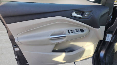 2014 Ford C-MAX Hybrid SE