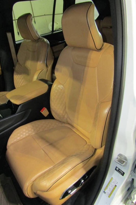 2022 Jeep Grand Cherokee Summit