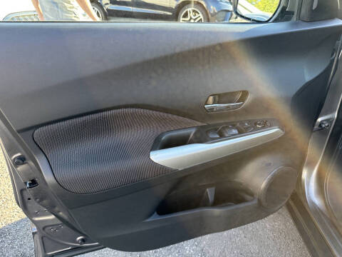 2019 Nissan Kicks SV