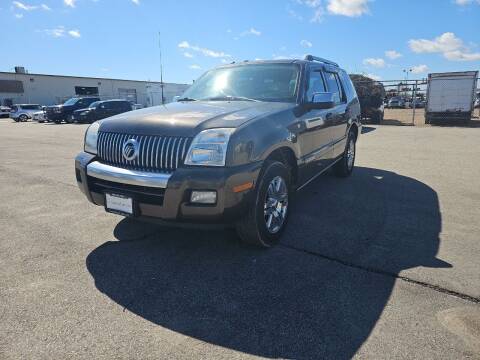 2008 Mercury Mountaineer for sale at CousineauCars.com in Appleton WI