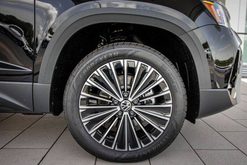 2026 Volkswagen Taos SE