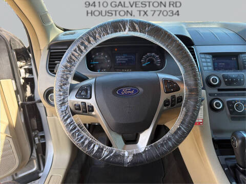 2014 Ford Taurus SE