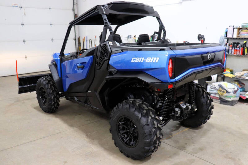 2023 Can-Am Commander XT 700