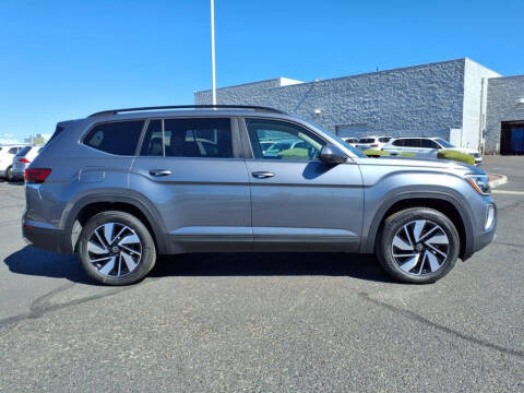 2025 Volkswagen Atlas SE