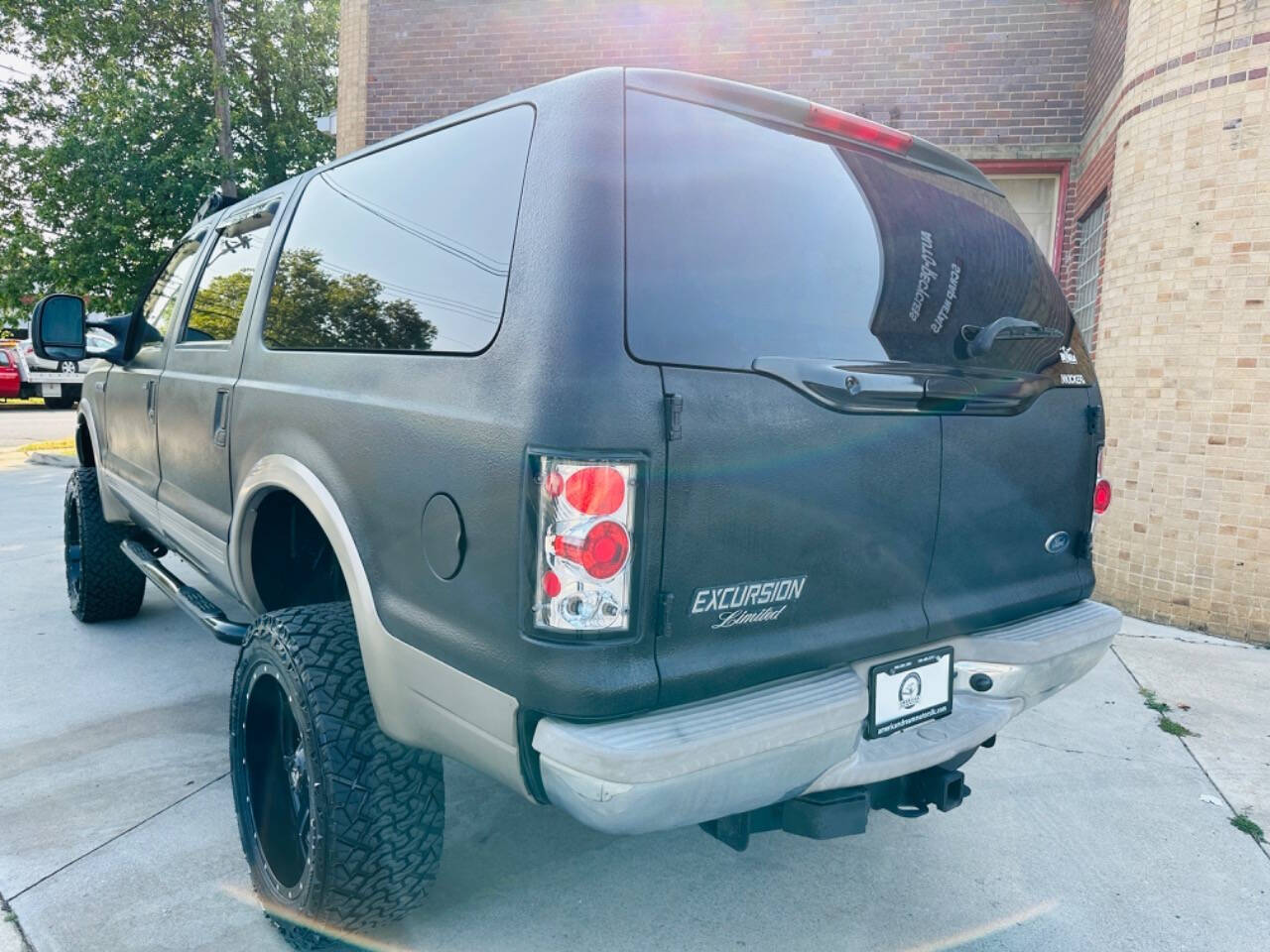 2000 Ford Excursion for sale at American Dream Motors in Winchester, VA