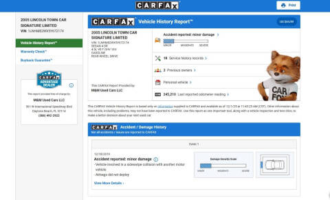 2005 Lincoln Town Car Signature Limited