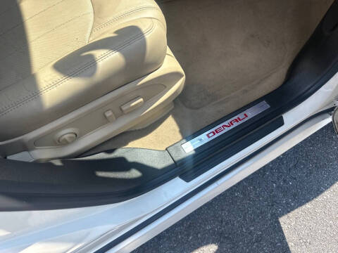 2012 GMC Acadia Denali