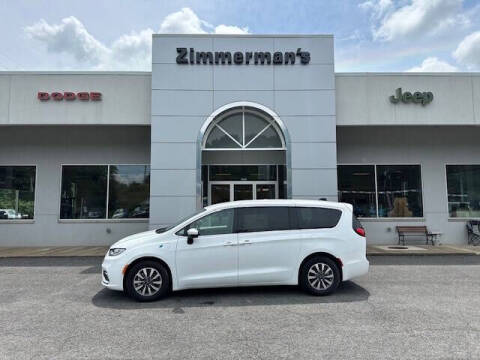 2023 Chrysler Pacifica Plug-In Hybrid Touring L