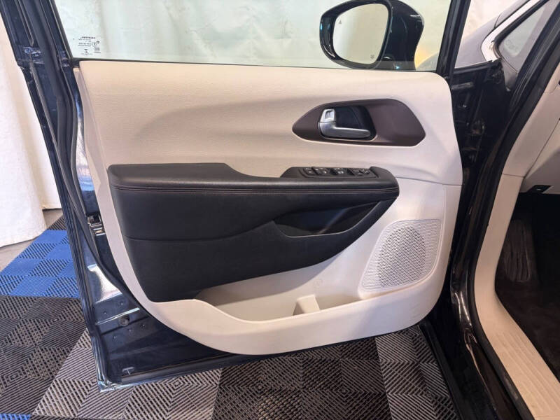 2018 Chrysler Pacifica Touring Plus