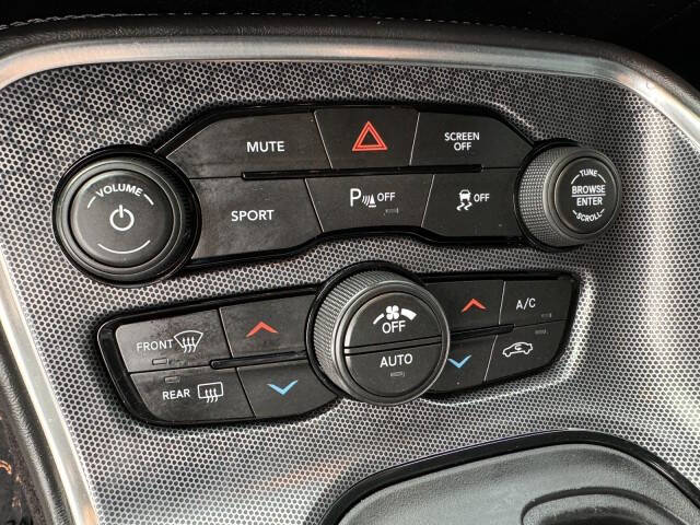 2018 Dodge Challenger SXT Plus