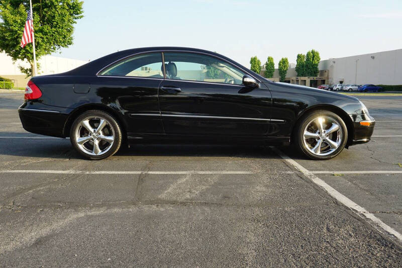 2005 Mercedes-Benz CLK CLK 320
