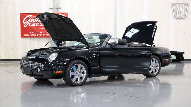 2002 Ford Thunderbird Deluxe