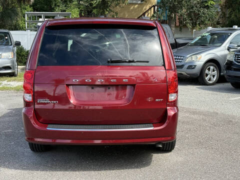 2015 Dodge Grand Caravan SXT Plus