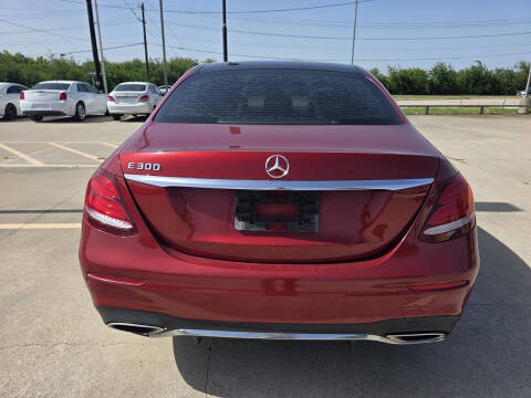 2017 Mercedes-Benz E-Class E 300