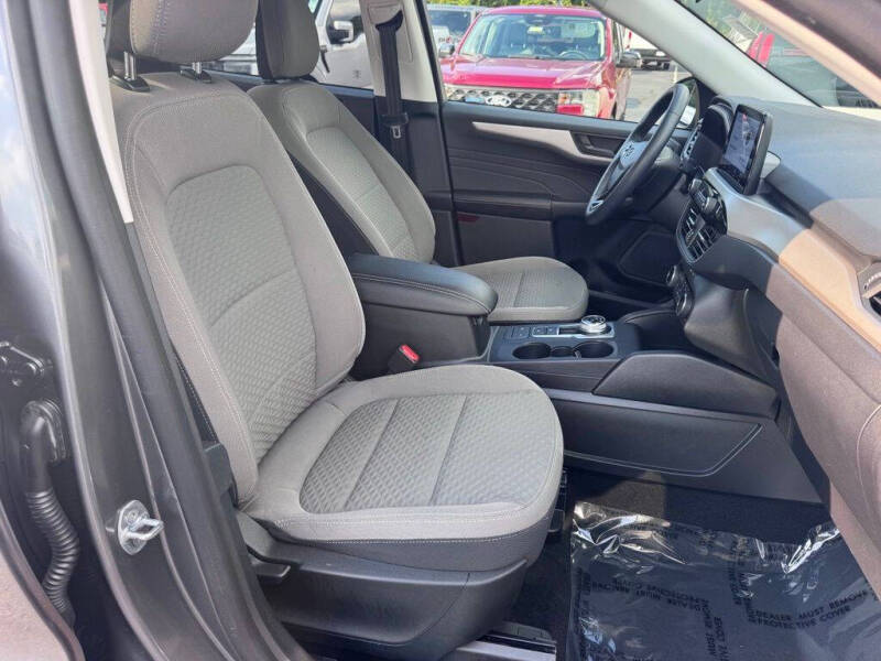 2022 Ford Escape SE