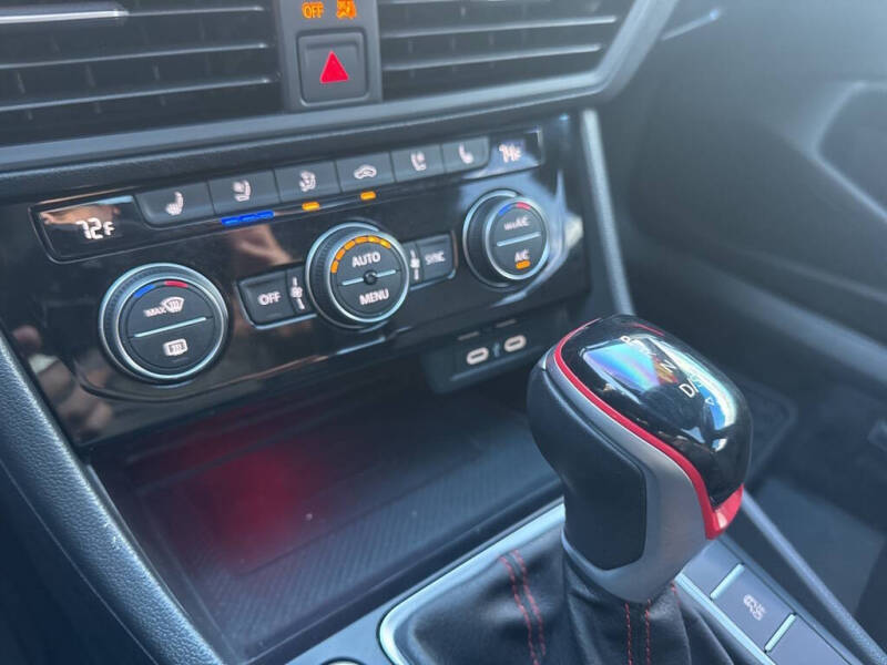 2024 Volkswagen Jetta GLI Autobahn