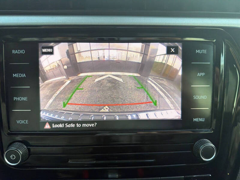 2021 Volkswagen Passat SE