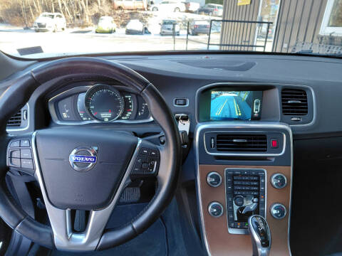 2016 Volvo S60 T5 Inscription Platinum