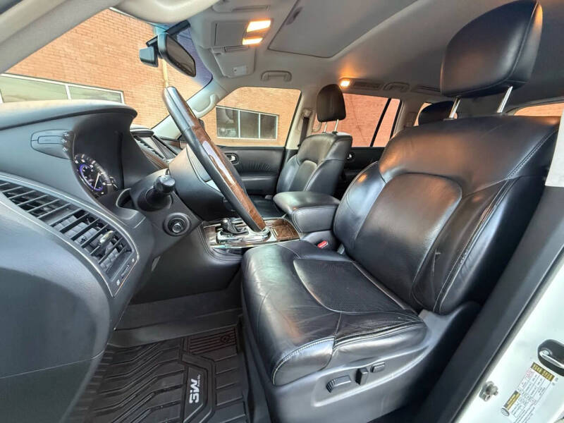 2017 Infiniti QX80