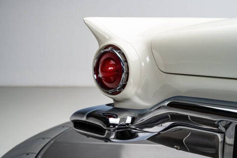 1957 Ford Thunderbird