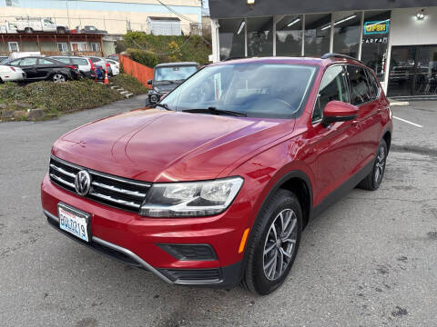 2019 Volkswagen Tiguan for sale at APX Auto Brokers in Edmonds WA