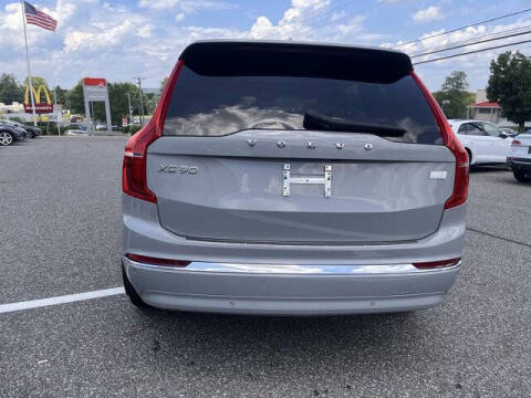 2024 Volvo XC90 Recharge T8 Ultimate Bright Theme 7P