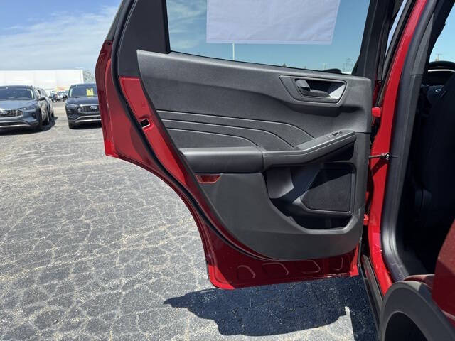 2025 Ford Escape Active