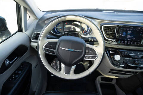 2018 Chrysler Pacifica Hybrid Limited