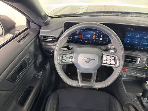 2025 Ford Mustang Dark Horse