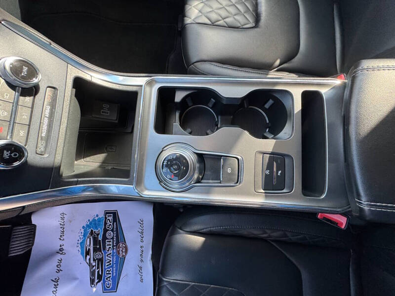 2023 Ford Edge Titanium