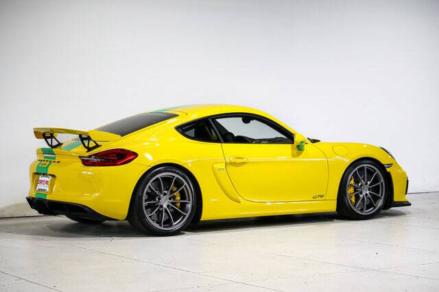 2016 Porsche Cayman GT4