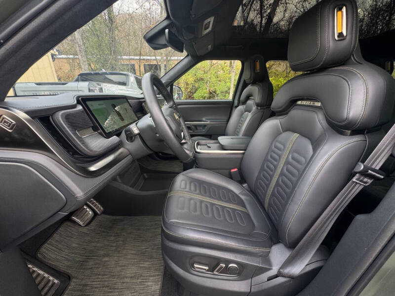 2024 Rivian R1S Launch Edition