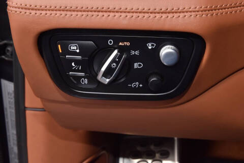 2020 Bentley Bentayga V8