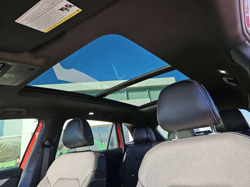 2024 Volkswagen Atlas Cross Sport SE