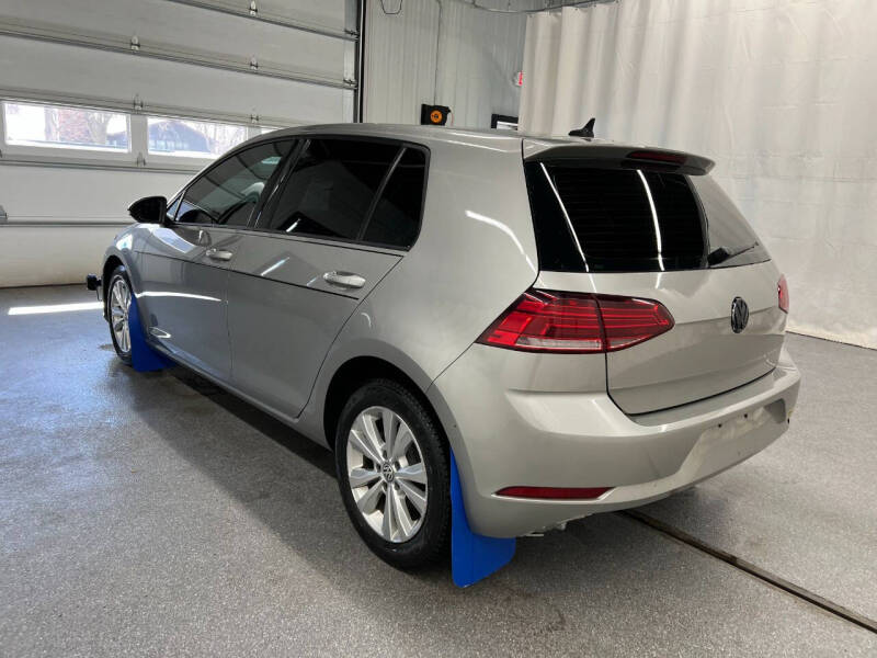 2020 Volkswagen Golf TSI