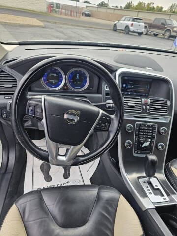 2012 Volvo XC60 T6 R-Design