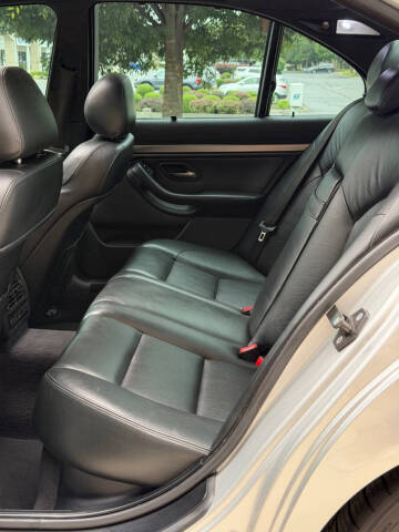 2002 BMW M5