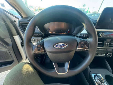 2020 Ford Escape SE