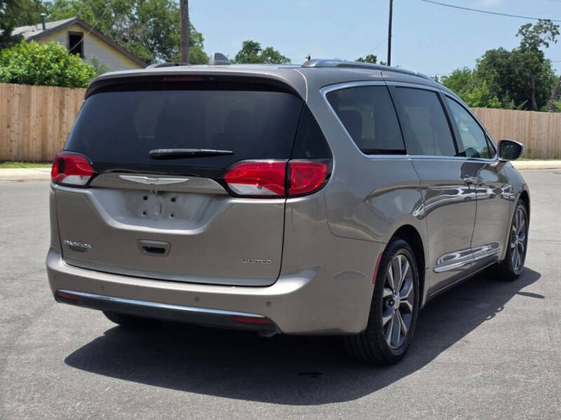2017 Chrysler Pacifica Limited
