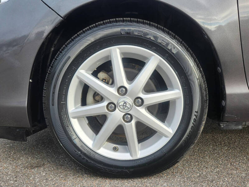 2014 Toyota Prius c Three