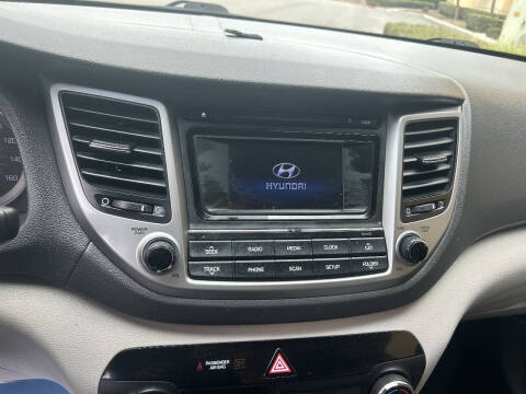 2016 Hyundai Tucson SE