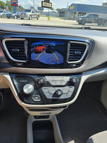 2017 Chrysler Pacifica Touring